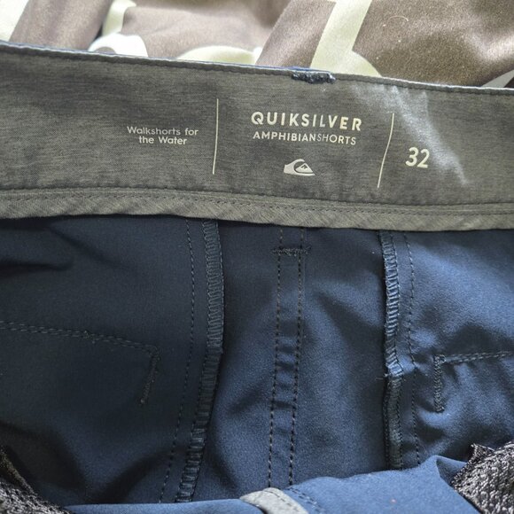Quicksilver Amphibian Shorts Size 32 - Picture 5 of 5